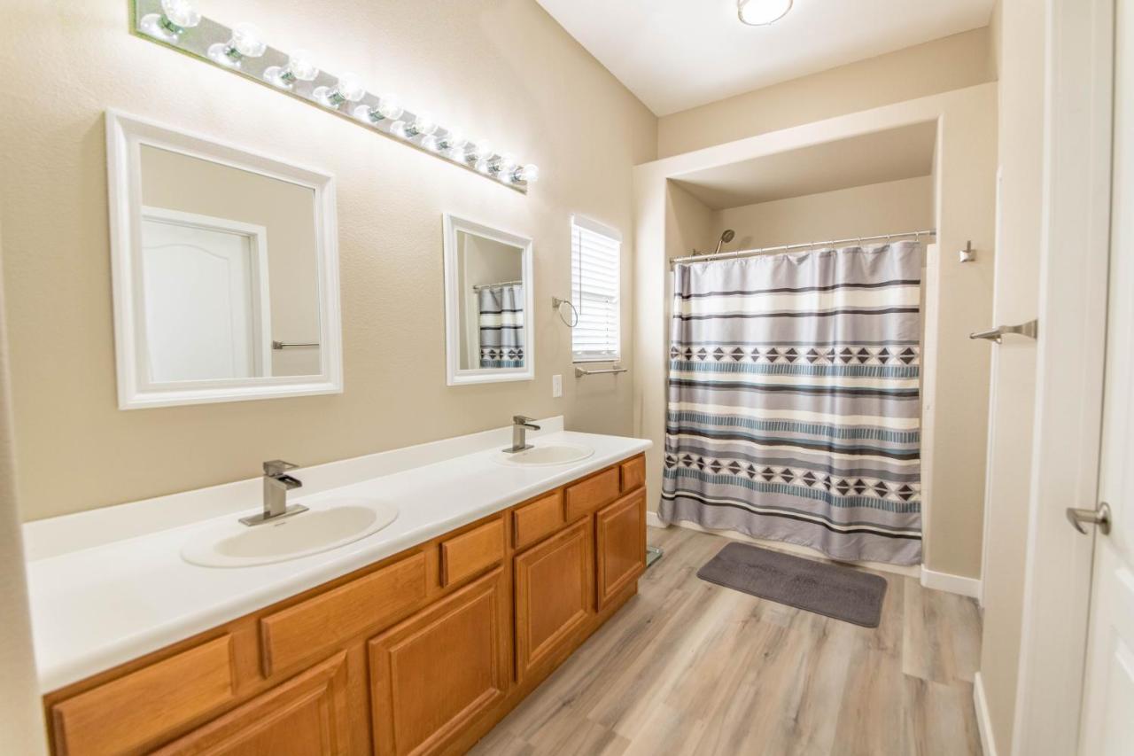 Gorgeous Las Vegas Home With Rv Parking Экстерьер фото