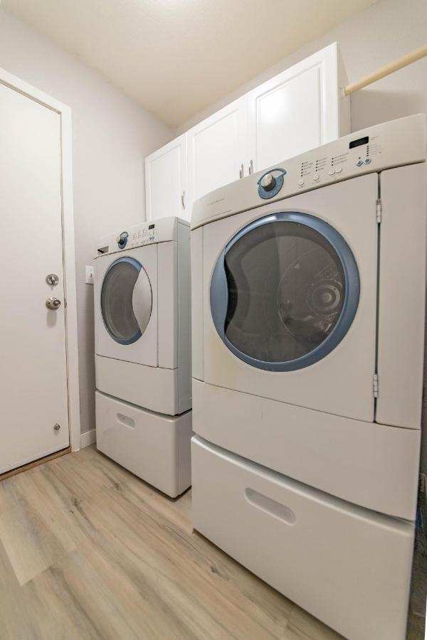 Gorgeous Las Vegas Home With Rv Parking Экстерьер фото