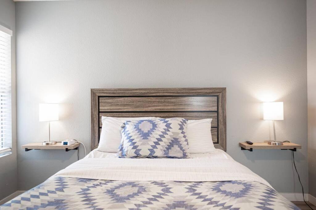 Gorgeous Las Vegas Home With Rv Parking Экстерьер фото