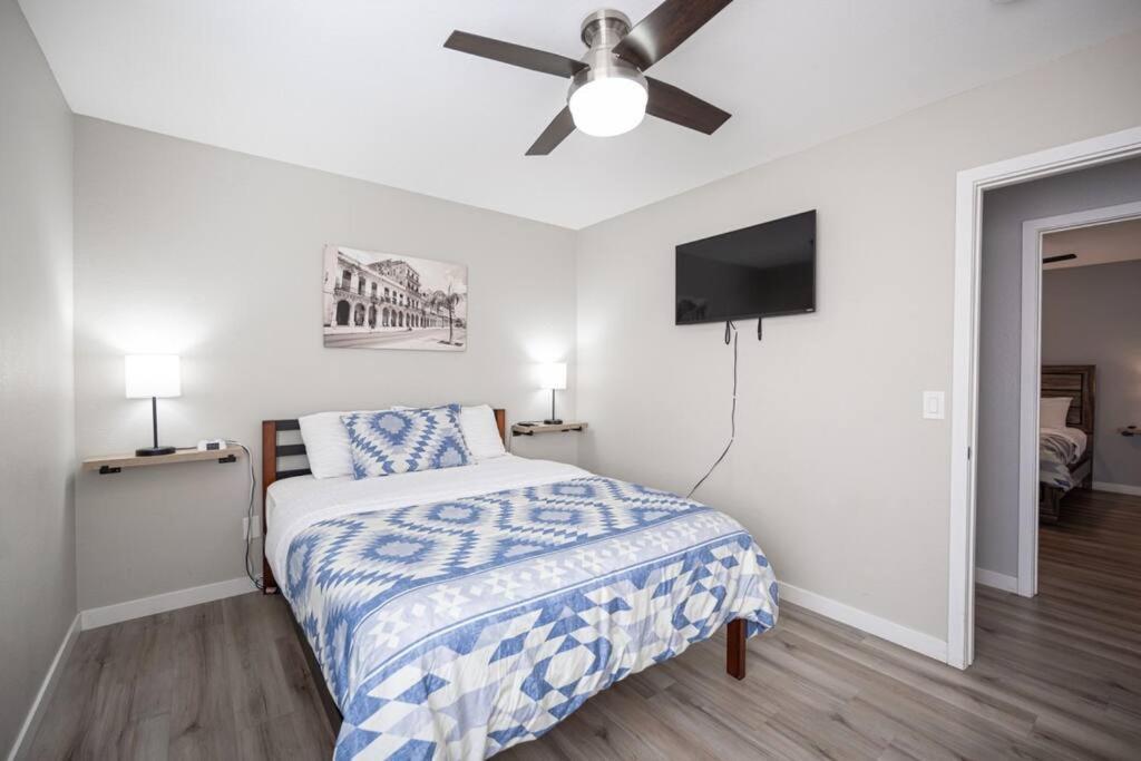 Gorgeous Las Vegas Home With Rv Parking Экстерьер фото